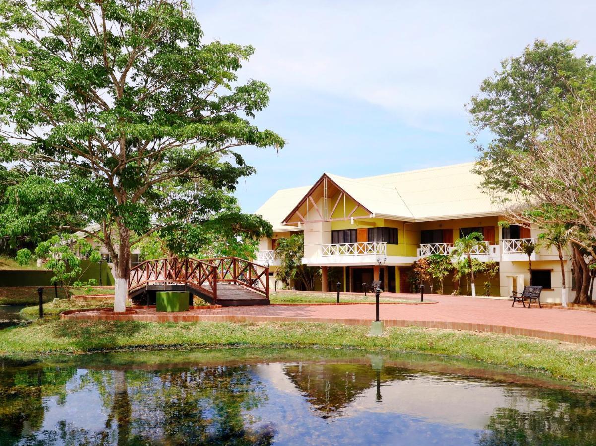 Hotel Faranda Guayacanes, A Member Of Radisson Individuals Чітре Екстер'єр фото
